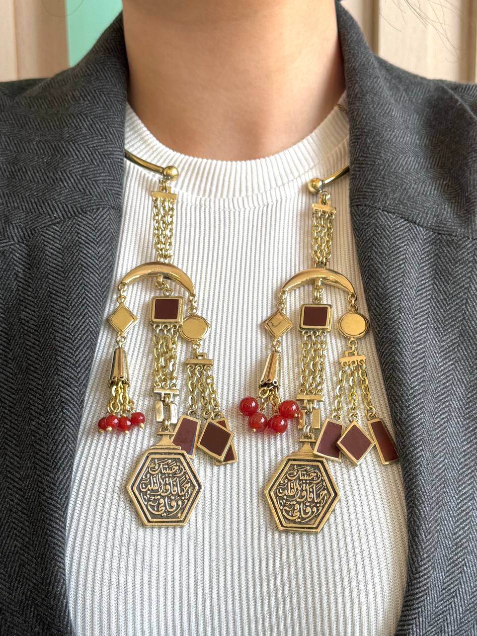 Very Unique Set - طقم اسكارف بألوان مختلفه