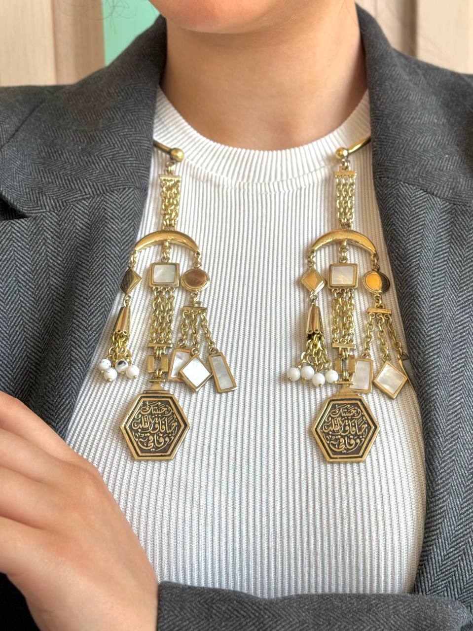 Very Unique Set - طقم اسكارف بألوان مختلفه