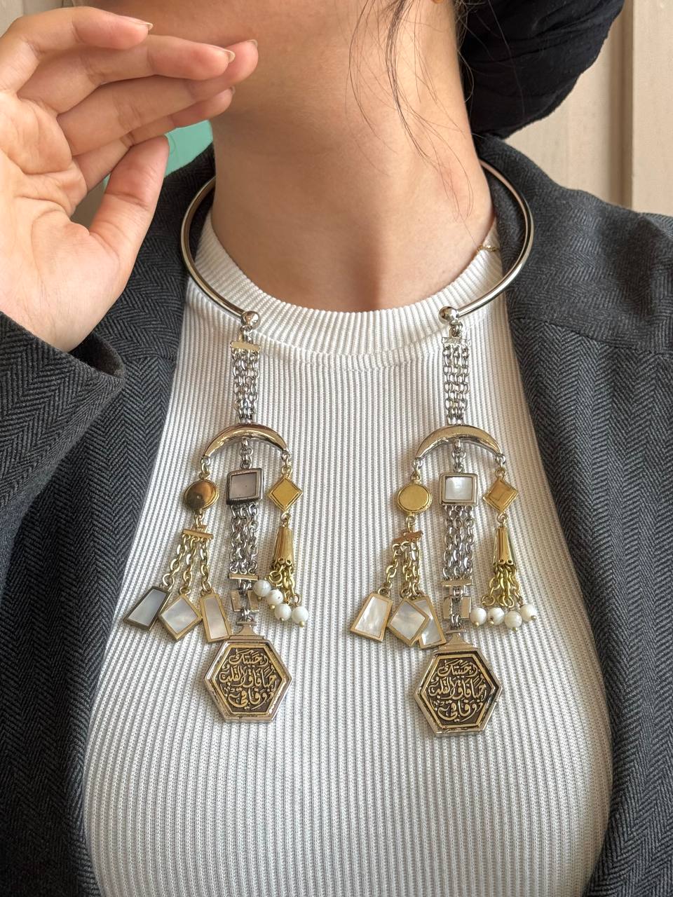 Very Unique Set - طقم اسكارف بألوان مختلفه