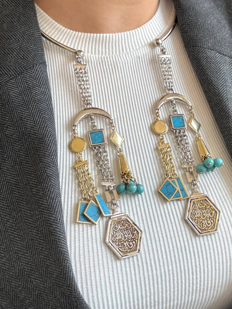 Very Unique Set - طقم اسكارف بألوان مختلفه