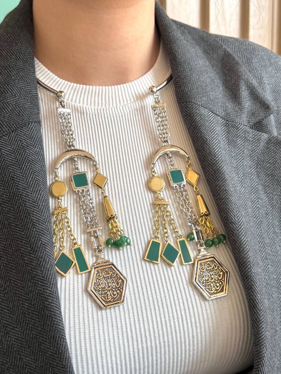 Very Unique Set - طقم اسكارف بألوان مختلفه