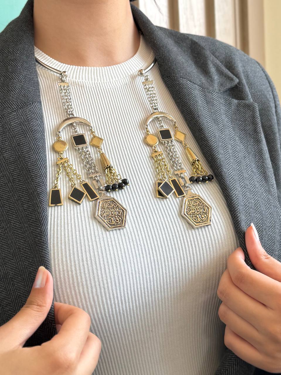 Very Unique Set - طقم اسكارف بألوان مختلفه